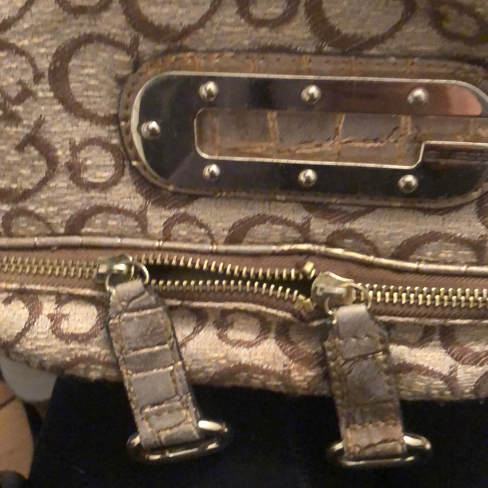 Guess Purse - Picture 3 of 5